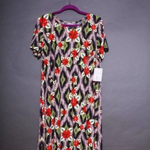 NWT LuLaRoe Carly - Red Floral